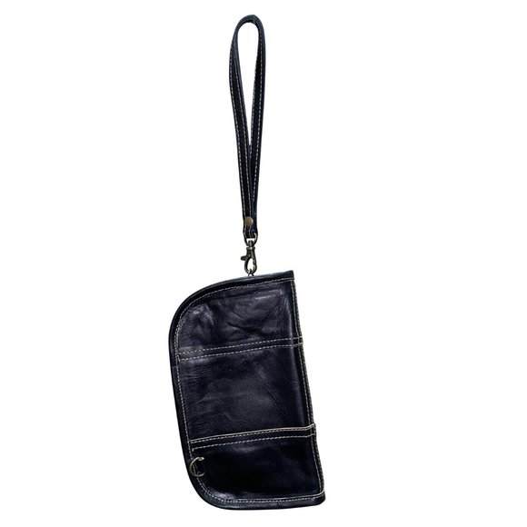 *FLAW* Chloe & Lex Leather Convertible Crossbody Wrist Wallet - Picture 7 of 7